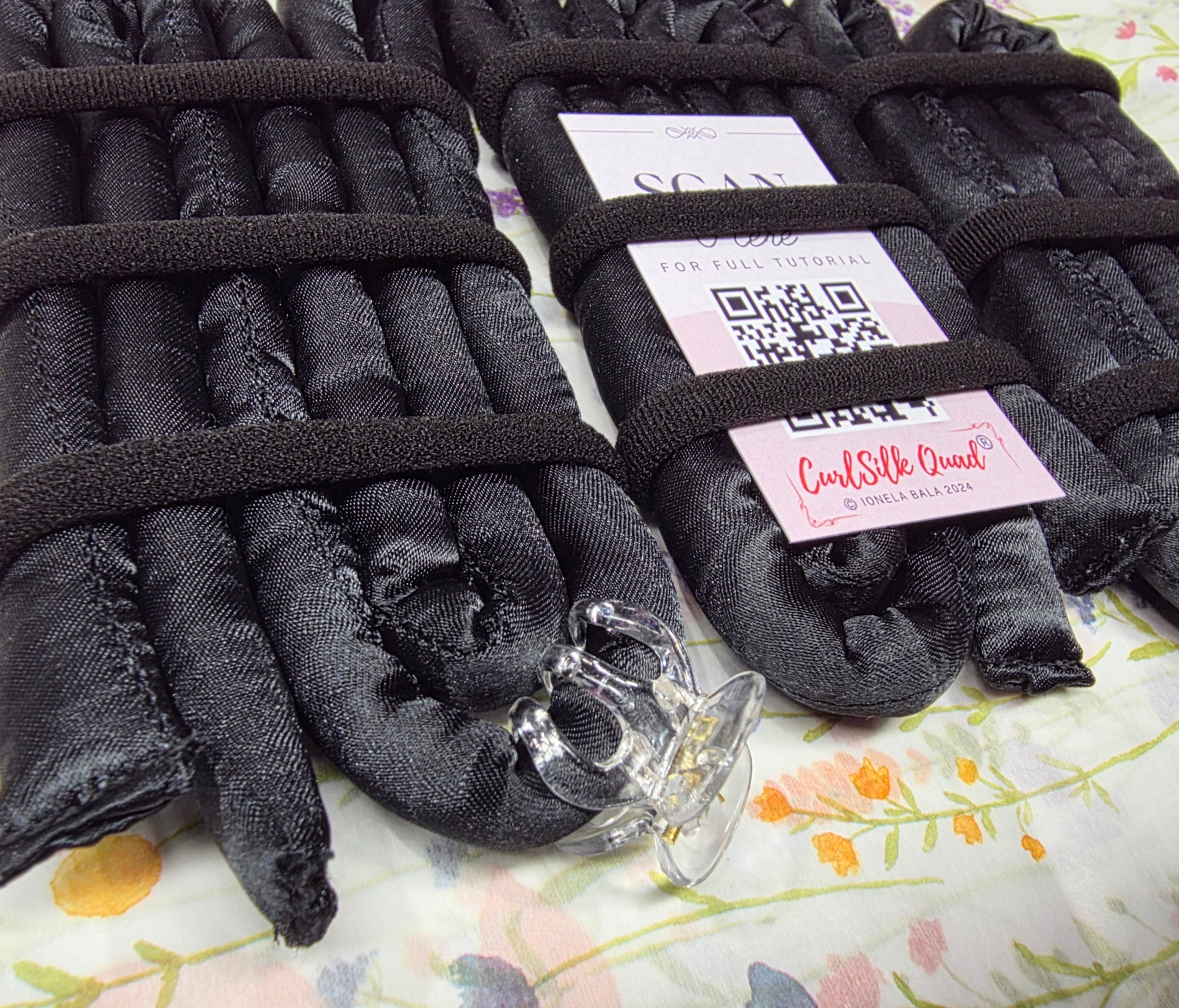 (US) Black CurlSilk Quad MINI CURLS / RINGLETS - 6 sections - VERY LONG HAIR (Copy)
